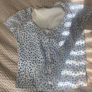 Brandy Melville Blue Cheetah Print Baby Tee